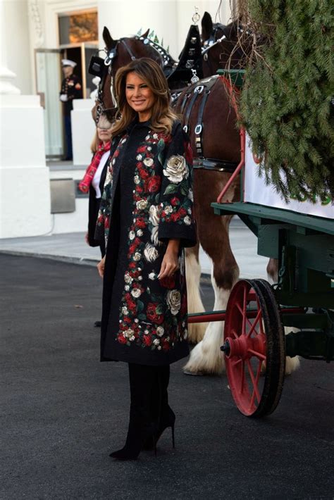 cappotto dolce gabbana melania trump|Melania Trump vogue.